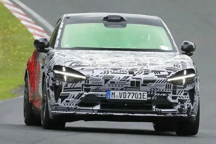 Xiaomi YU7 GT High-Performance Version Exposed Front View