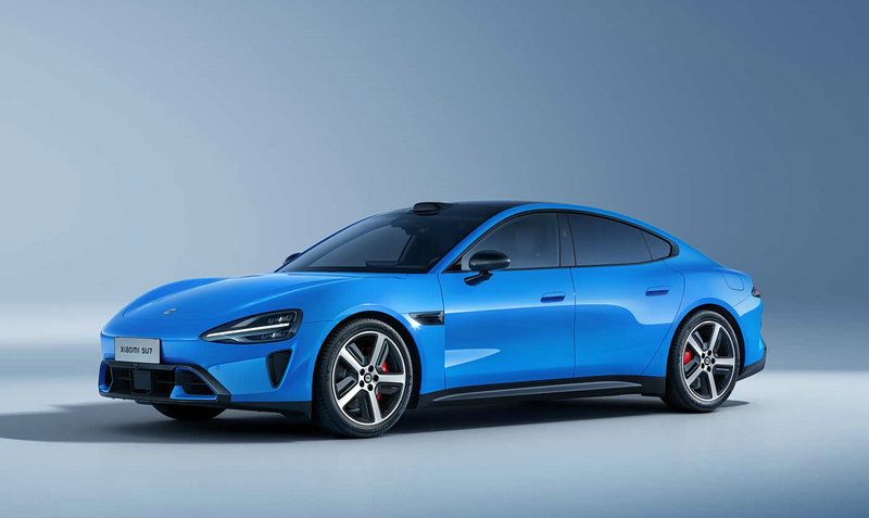 Blue Xiaomi SU7 (new model)