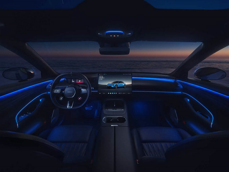 Blue Xiaomi SU7 (new model) interior