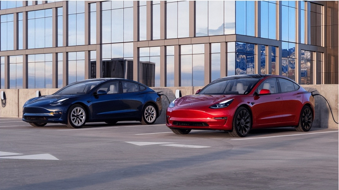 Tesla and BYD Go in Opposite Directions: Who Forced Them to Raise or Lower Prices?