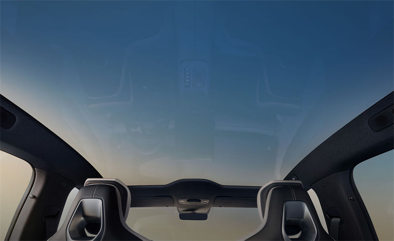 Xiaomi su7 interior panoramic sunroof