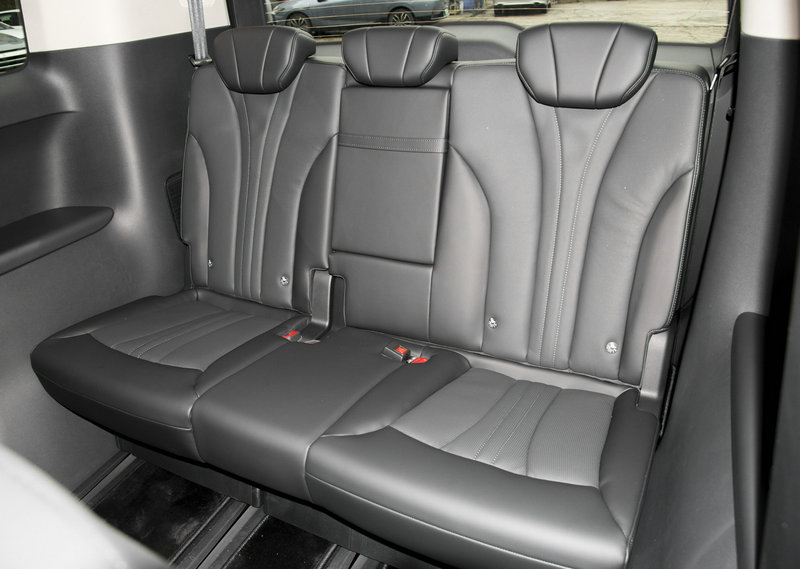 HQ9 PHEV Rear seats