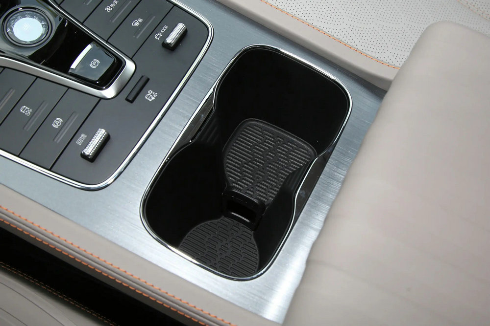 BYD yuan plus front cup holder