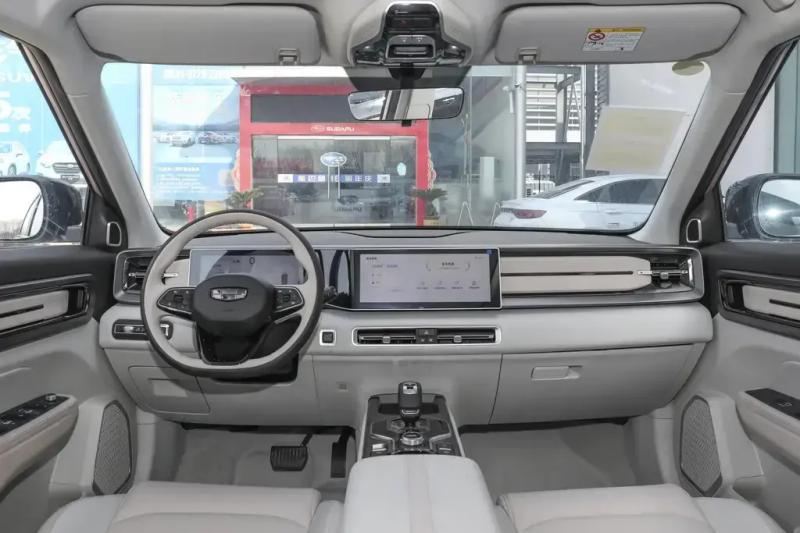 Geely ICON 2024 Interior