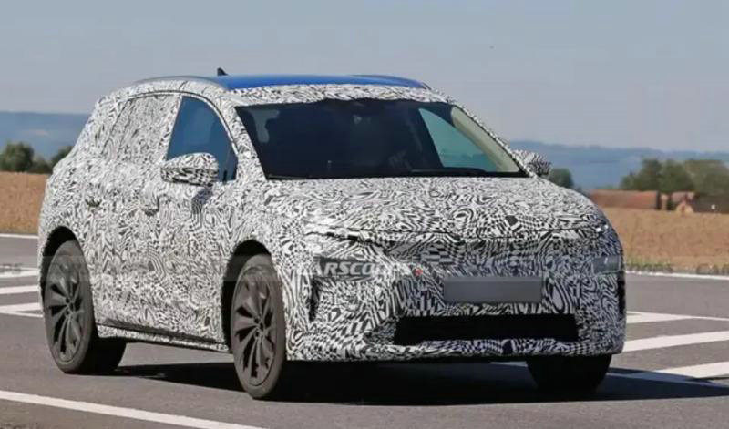 Spy photo of Skoda's new Elroq SUV