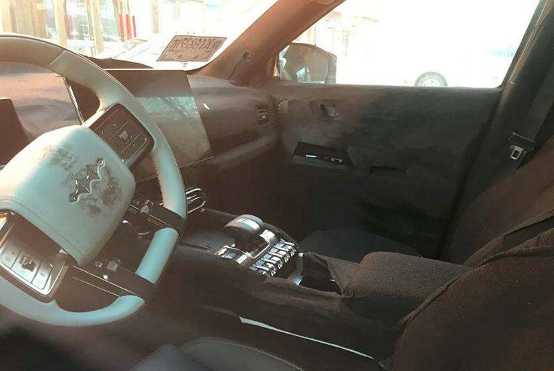 BYD FCB Super3 Center console