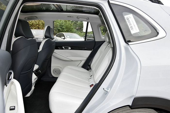 Geely Galaxy E5 Rear seats